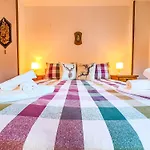 Casa Maripo - Town Center Within Walking Distance Of The 아파트 *