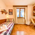 Casa Maripo - Town Center Within Walking Distance Of The 아파트 *